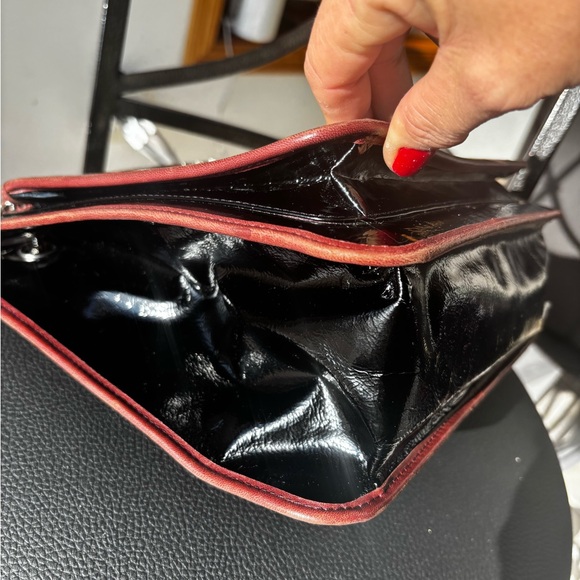 Pristine Chanel Black Quilted Patent Leather Chocolate Crossbody Shoulder Bag - Picture 13 of 16